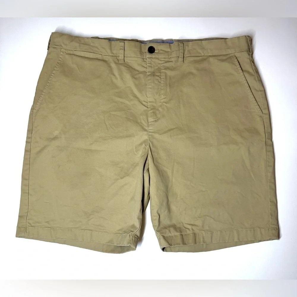 Tommy Hilfiger Men’s  Cotton Blend Chino Khaki Shorts Size-40